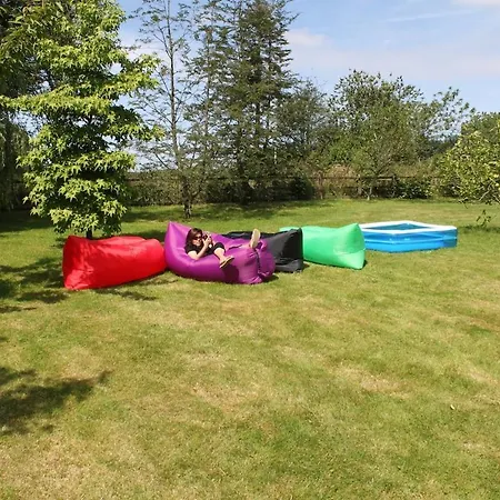 Luxury Rural Retreat Ideal For Families With A Jacuzzi Hot Tub * Yvrandes