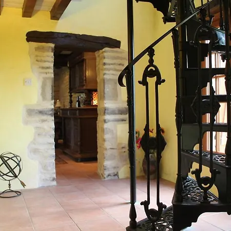 Luxury Rural Retreat Ideal For Families With A Jacuzzi Hot Tub Ferienhaus *