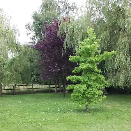 بيت للعطل Luxury Rural Retreat Ideal For Families With A Jacuzzi Hot Tub