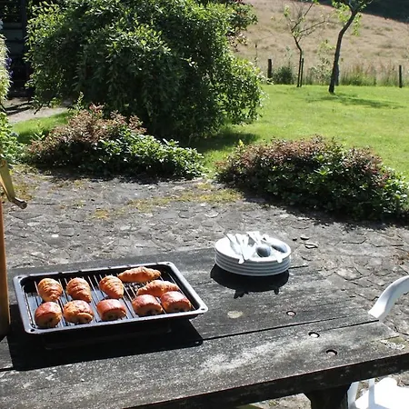 Luxury Rural Retreat Ideal For Families With A Jacuzzi Hot Tub *