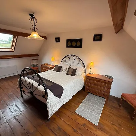 Luxury Rural Retreat Ideal For Families With A Jacuzzi Hot Tub * Yvrandes