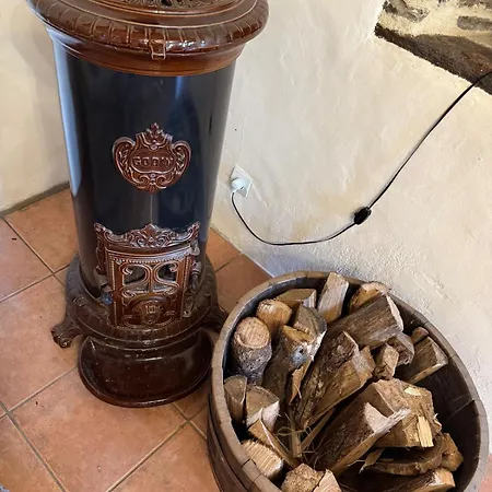 Ferienhaus Luxury Rural Retreat Ideal For Families With A Jacuzzi Hot Tub *