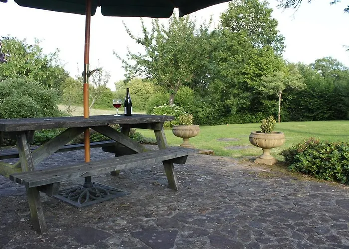 Дом отдыха Luxury Rural Retreat Ideal For Families With A Jacuzzi Hot Tub