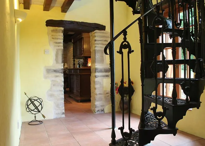 Luxury Rural Retreat Ideal For Families With A Jacuzzi Hot Tub Дом отдыха *